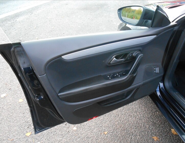 Volkswagen Passat CC 19