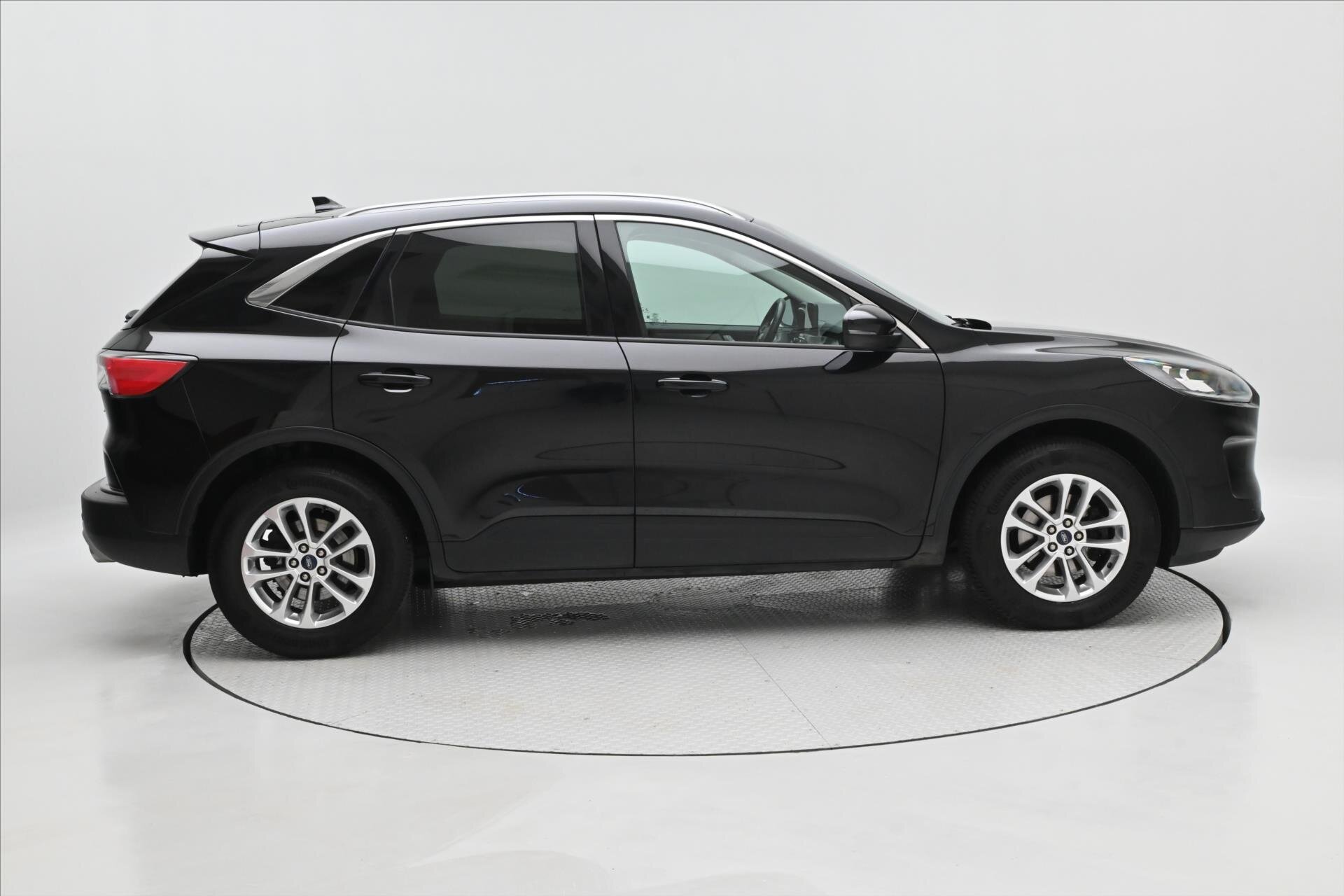 Ford Kuga SUV / Terénní 2,0 l 140 kw