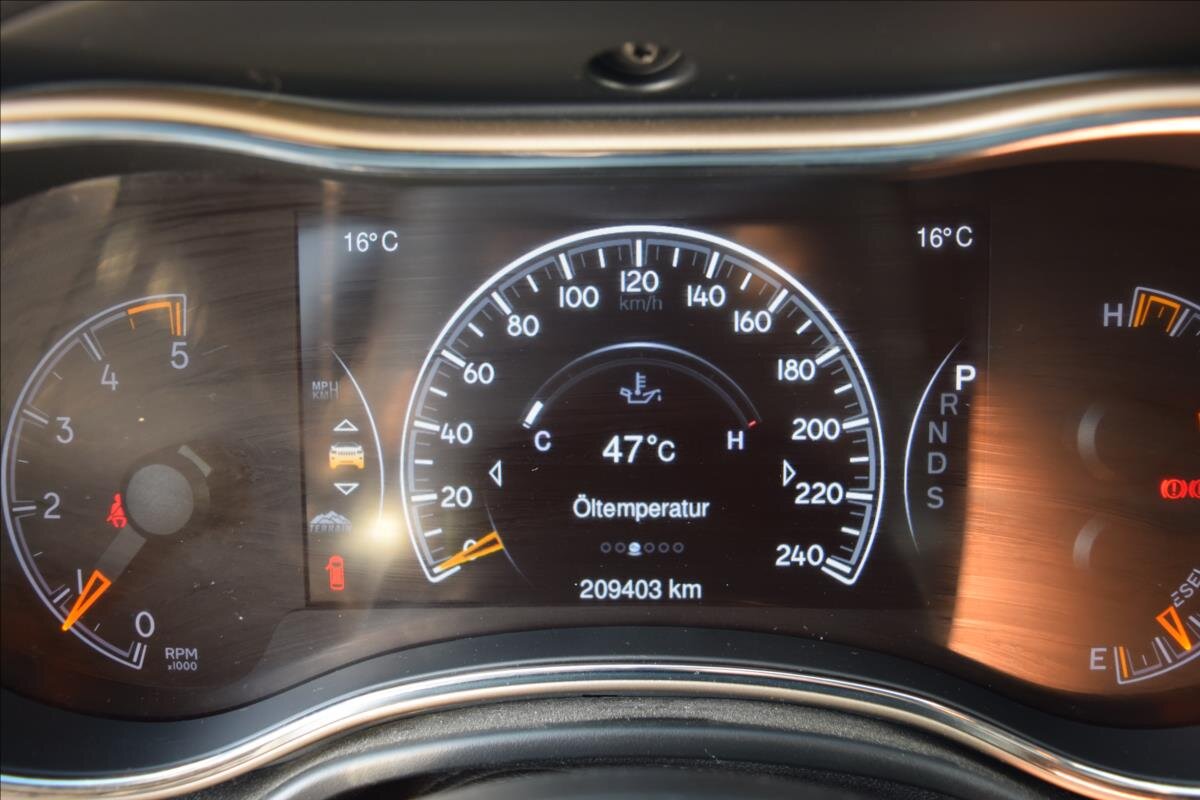 Jeep Grand Cherokee SUV 3,0 l 140 kw