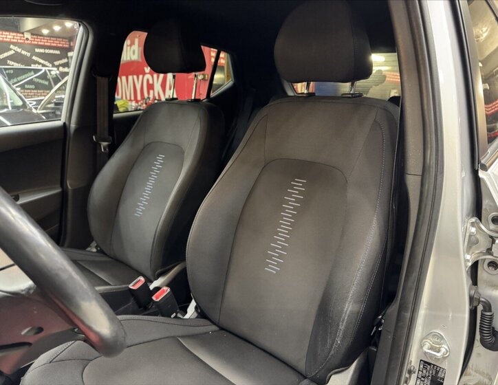 Hyundai i10 Hatchback 1,2 l 64 kw