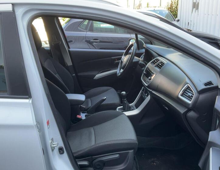 Suzuki SX4 S-Cross 2