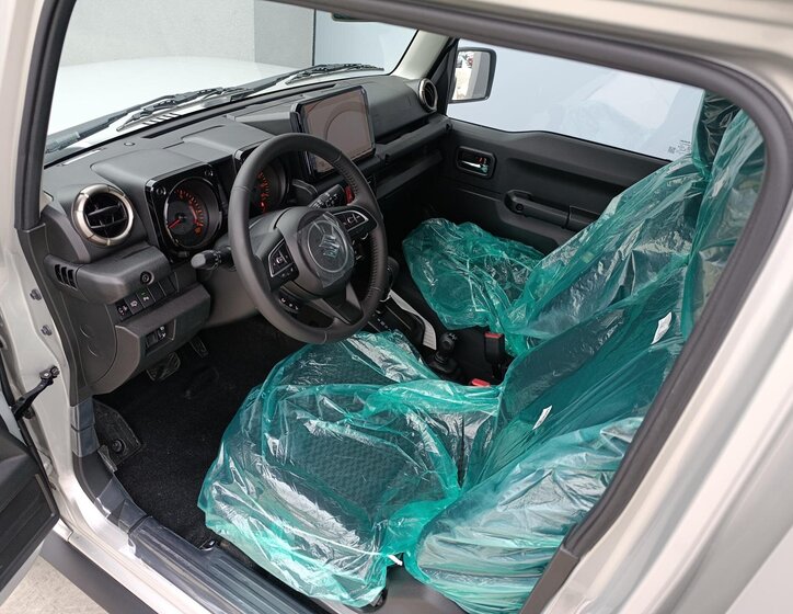 Suzuki Jimny SUV 1,5 l 75 kw
