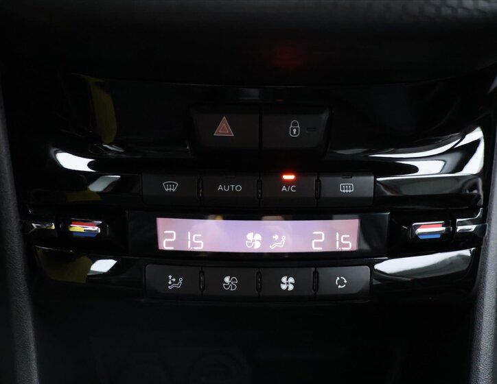 Peugeot 2008 MPV 1,2 l 60 kw