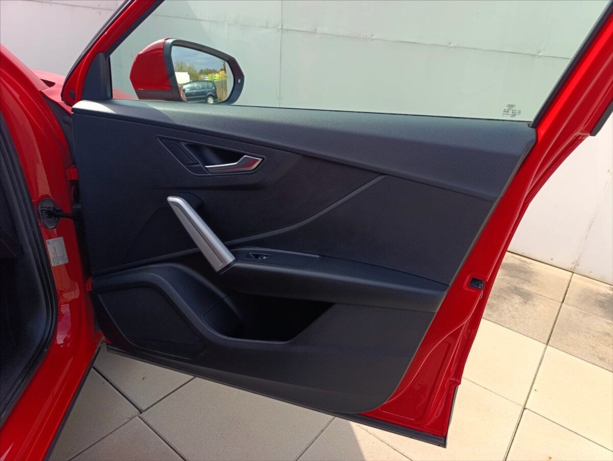 Audi Q2 SUV / Terénní 999,0 85 kw