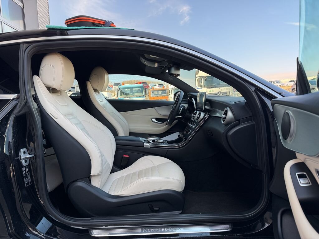 Mercedes-Benz Třídy C Kupé 2,1 l 150 kw