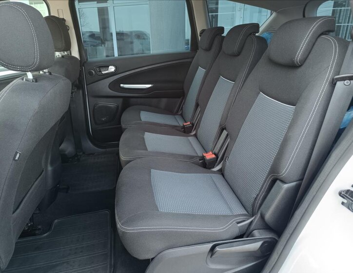 Ford S-MAX MPV 2,0 l 103 kw