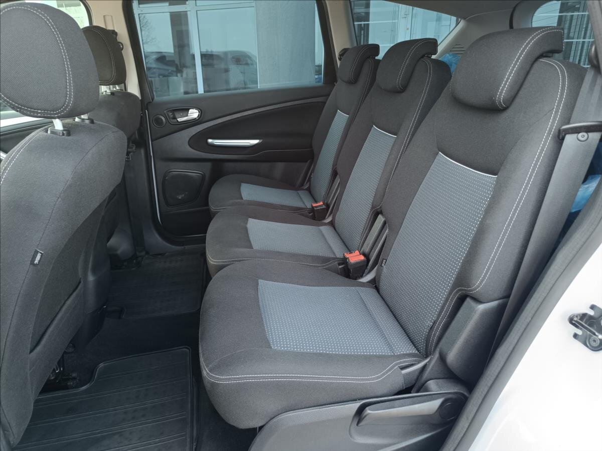 Ford S-MAX MPV 2,0 l 103 kw