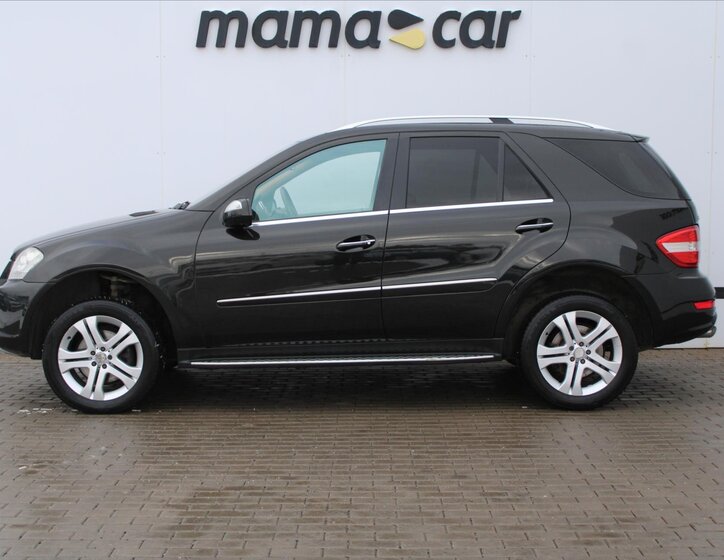 Mercedes-Benz Třídy M SUV / Terénní 3,0 l 165 kw