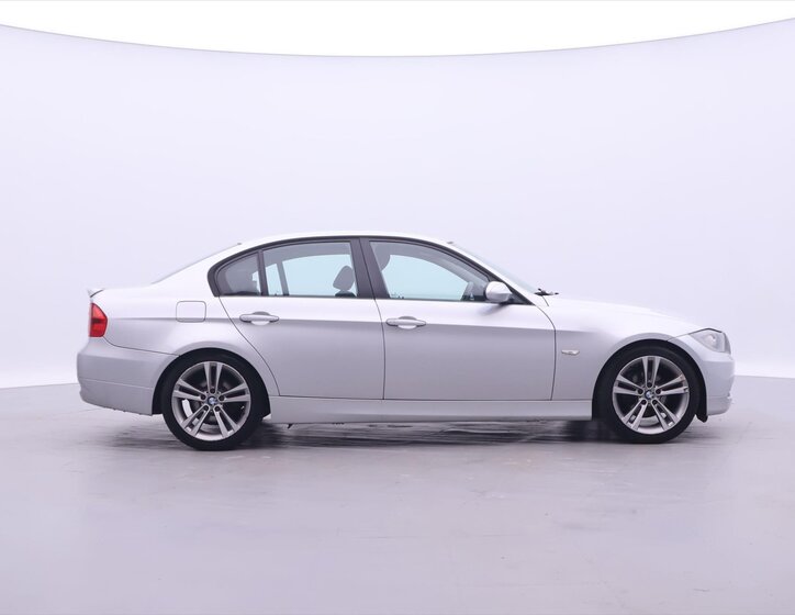 BMW Řada 3 Sedan / Limuzína 2,0 l 110 kw