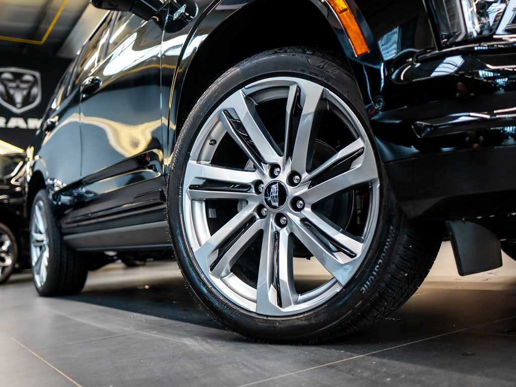 Cadillac Escalade SUV 6,2 l 313 kw