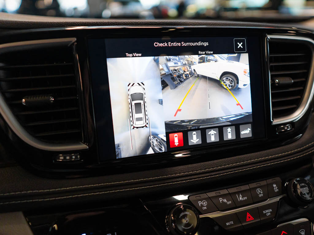 Chrysler Pacifica MPV 3,6 l 221 kw