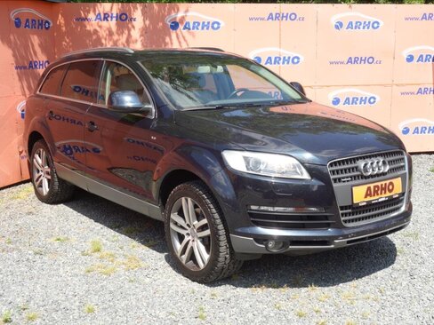 Audi Q7 SUV / Terénní 4,2 l 257 kw