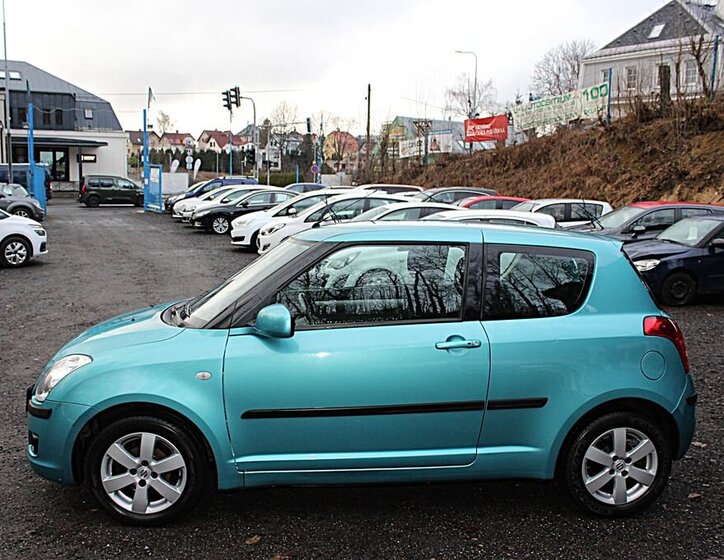 Suzuki Swift Hatchback 1,3 l 67 kw