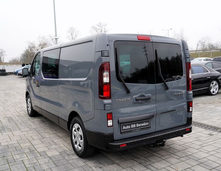 Renault Trafic 4