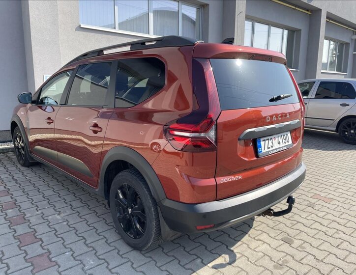 Dacia Jogger Kombi 999,0 67 kw