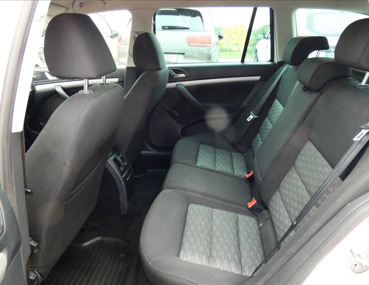 Škoda Octavia Kombi 2,0 l 81 kw