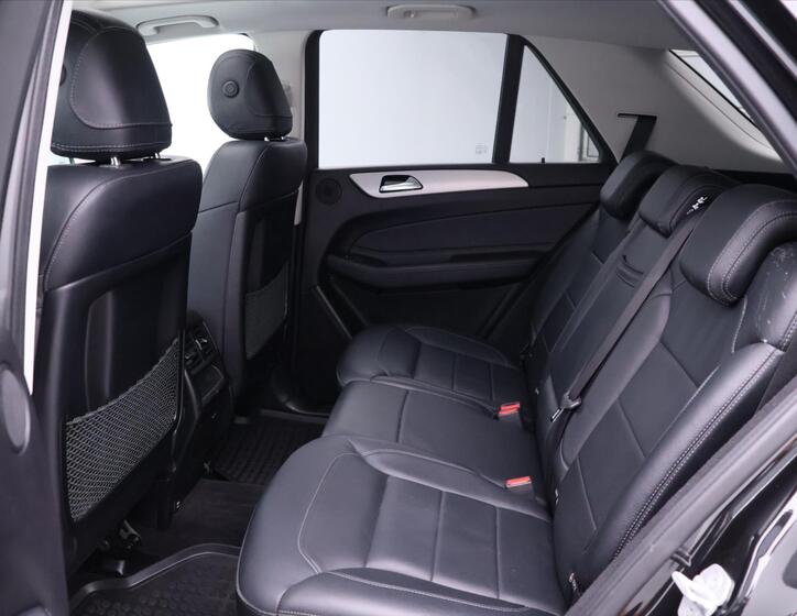 Mercedes-Benz GLE 17