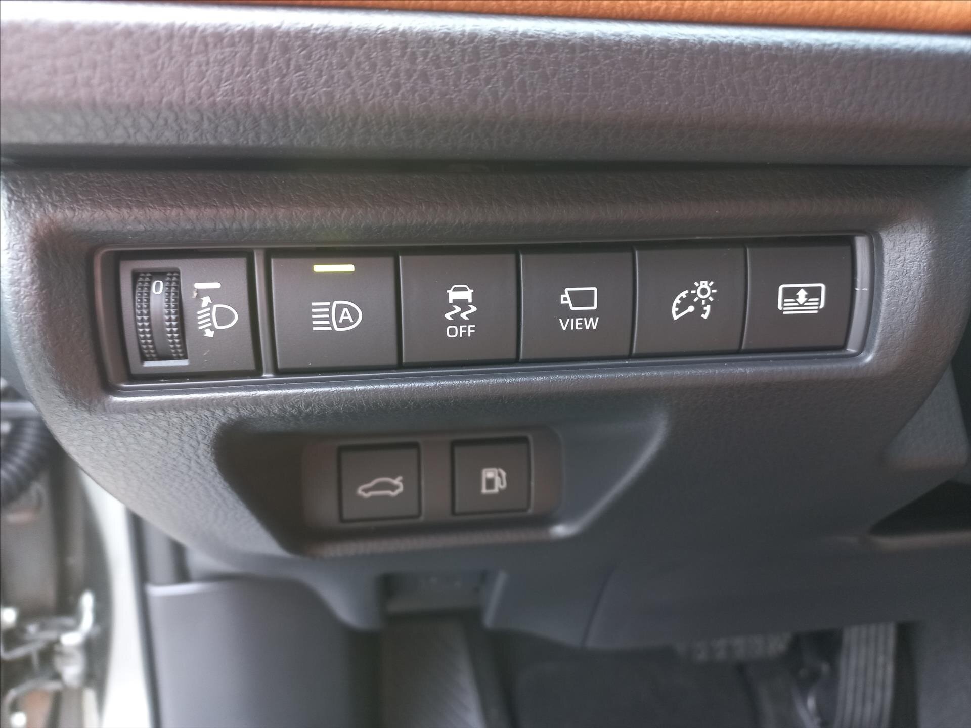 Toyota Camry Sedan 2,5 l 137 kw