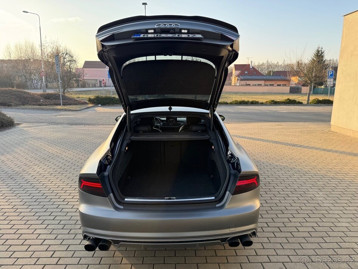 Audi S7 Hatchback 4,0 l 331 kw