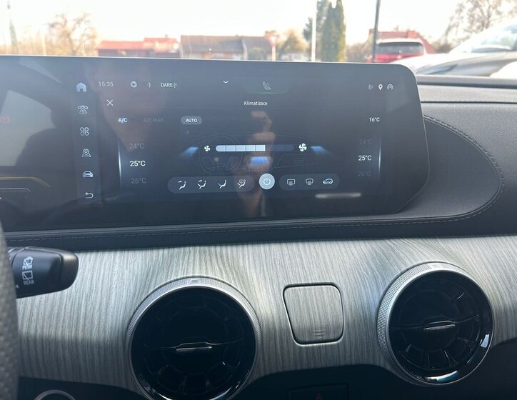 Dongfeng Ostatní MPV 1,5 l 130 kw