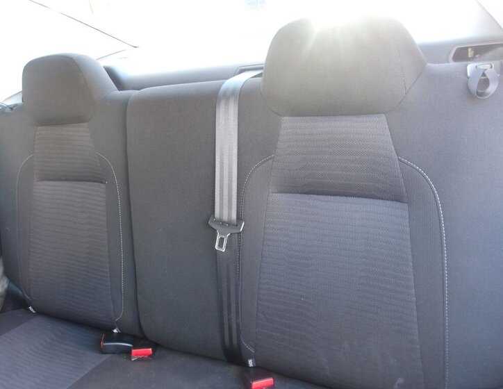 Peugeot 301 Sedan / Limuzína 1,2 l 53 kw