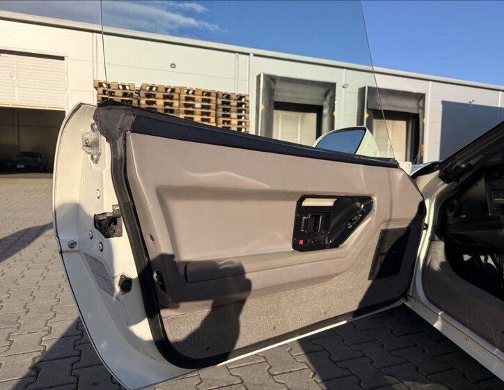 Chevrolet Corvette Kupé 5,7 l 210 kw