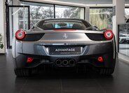 Ferrari 458 Kupé 4,5 l 416 kw