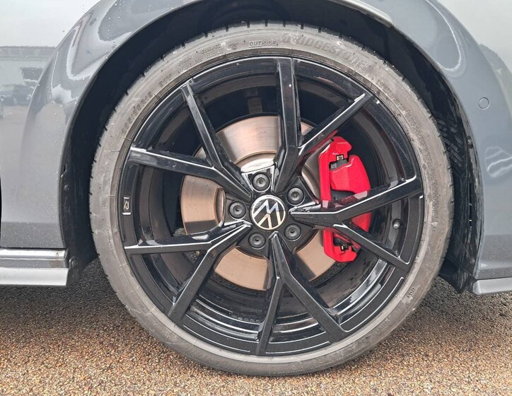 Volkswagen Golf Hatchback 2,0 l 195 kw