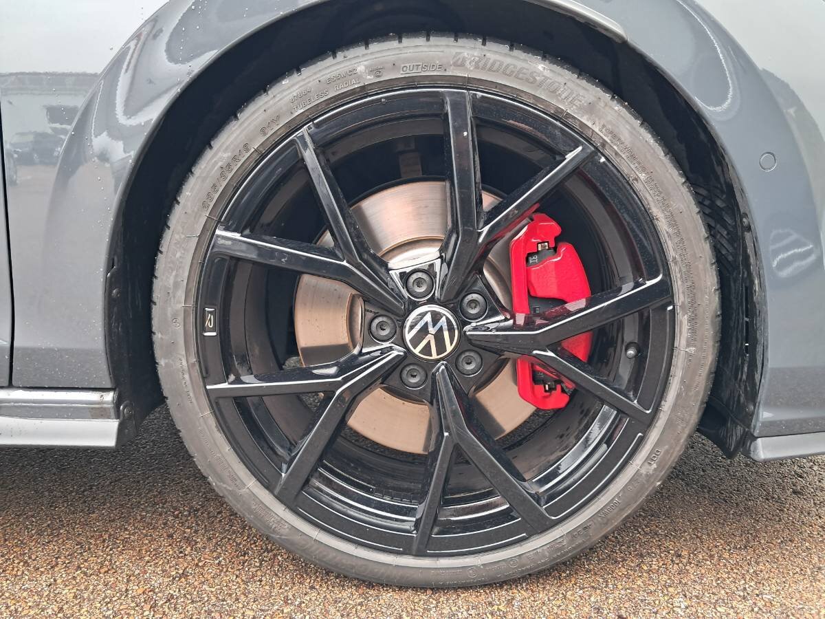 Volkswagen Golf Hatchback 2,0 l 195 kw