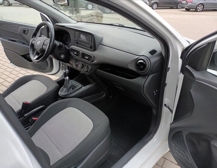 Hyundai i10 Hatchback 998,0 49 kw