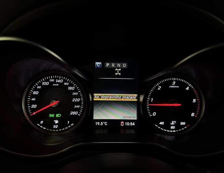 Mercedes-Benz Třídy X 22