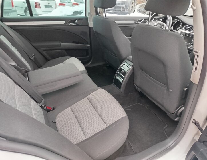 Škoda Superb Kombi 2,0 l 103 kw