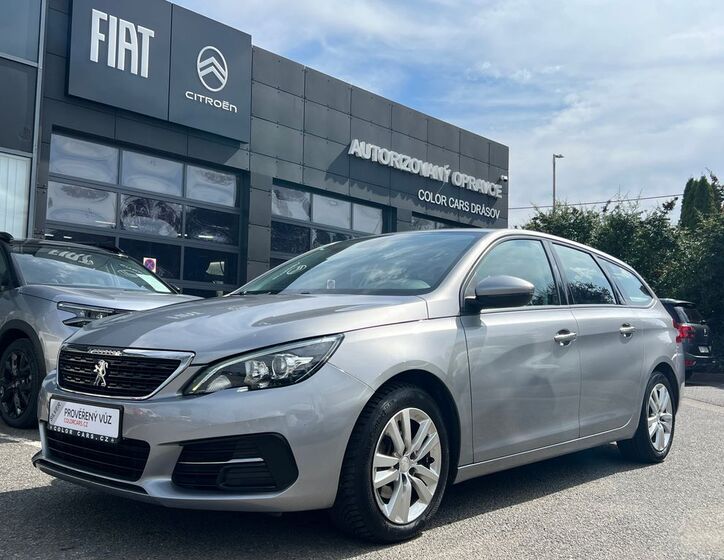 Peugeot 308 1