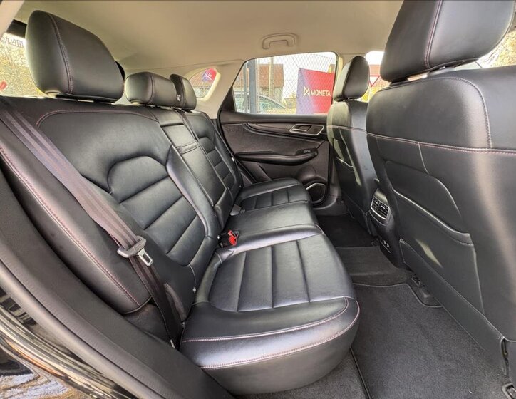 MG HS SUV 1,5 l 119 kw