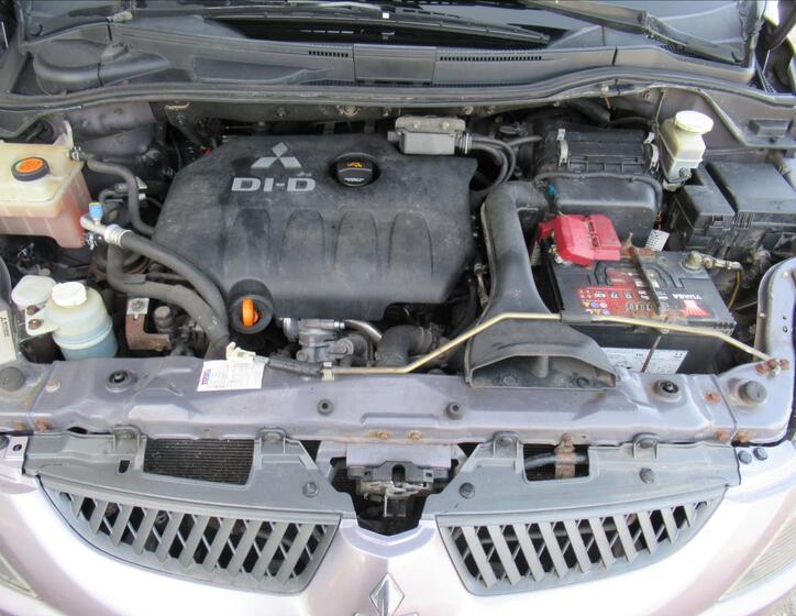 Mitsubishi Grandis 24