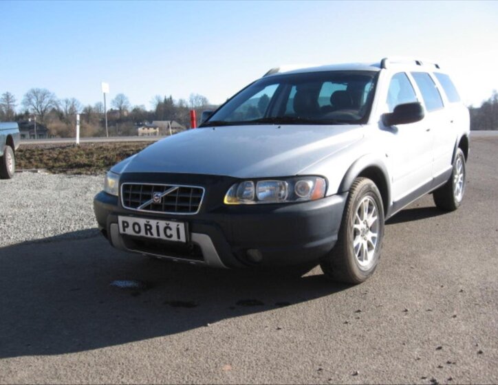 Volvo XC70 Kombi 2,4 l 120 kw
