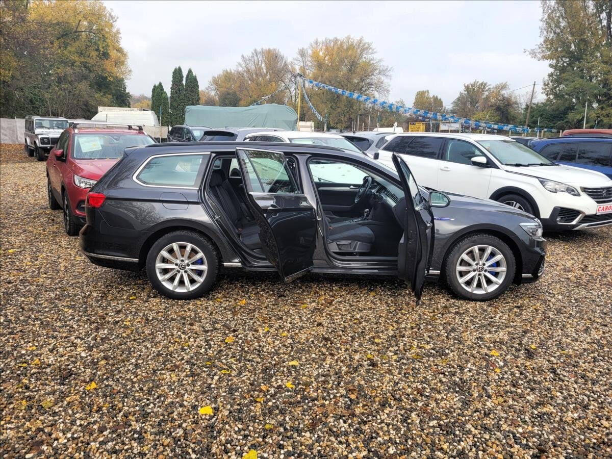 Volkswagen Passat Kombi 1,4 l 160 kw