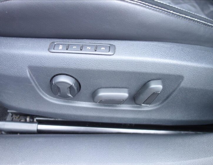 Škoda Superb Kombi 2,0 l 140 kw