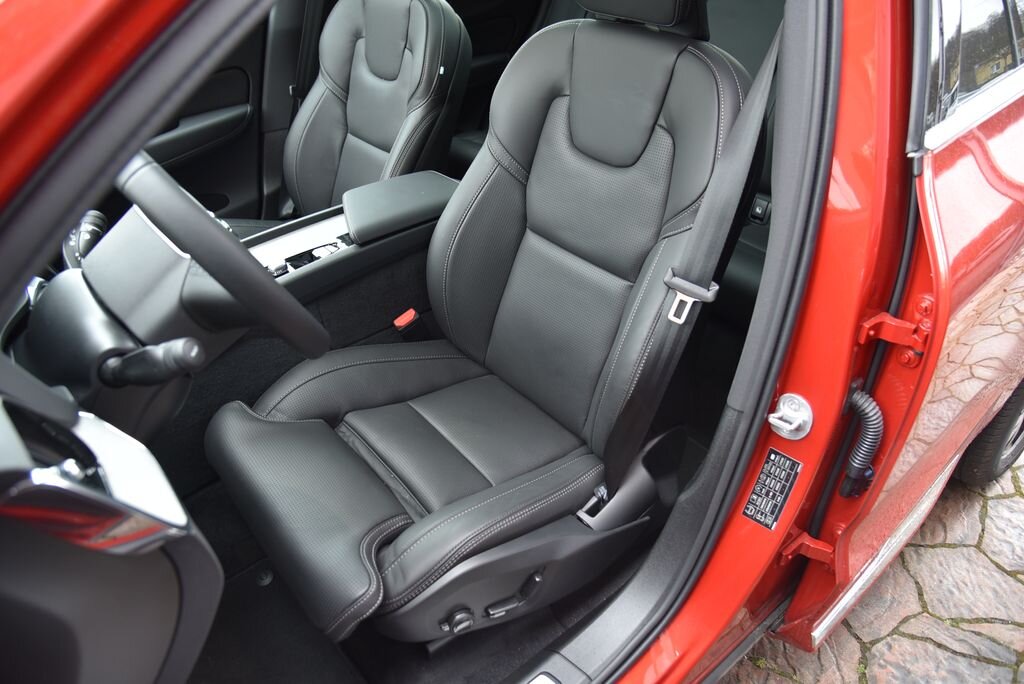 Volvo XC60 SUV / Terénní 2,0 l 186 kw