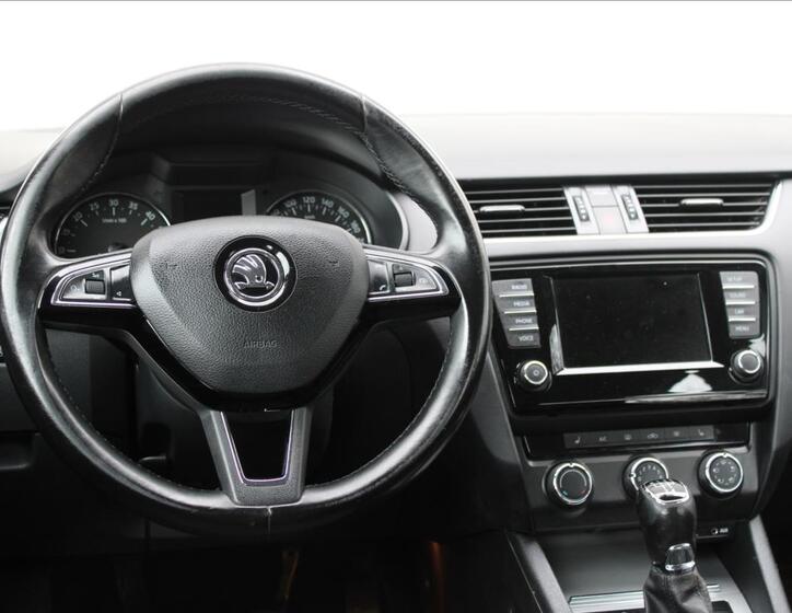 Škoda Octavia 15