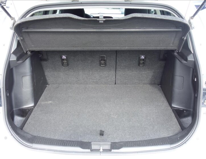 Suzuki S-Cross SUV 1,4 l 103 kw