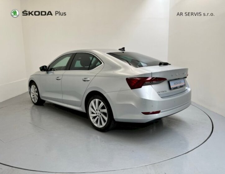 Škoda Octavia 9