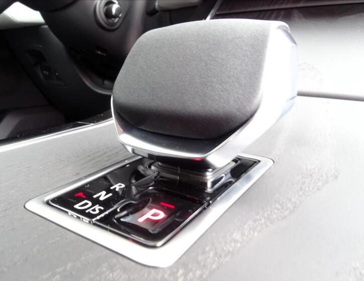 Land Rover Range Rover Velar 26