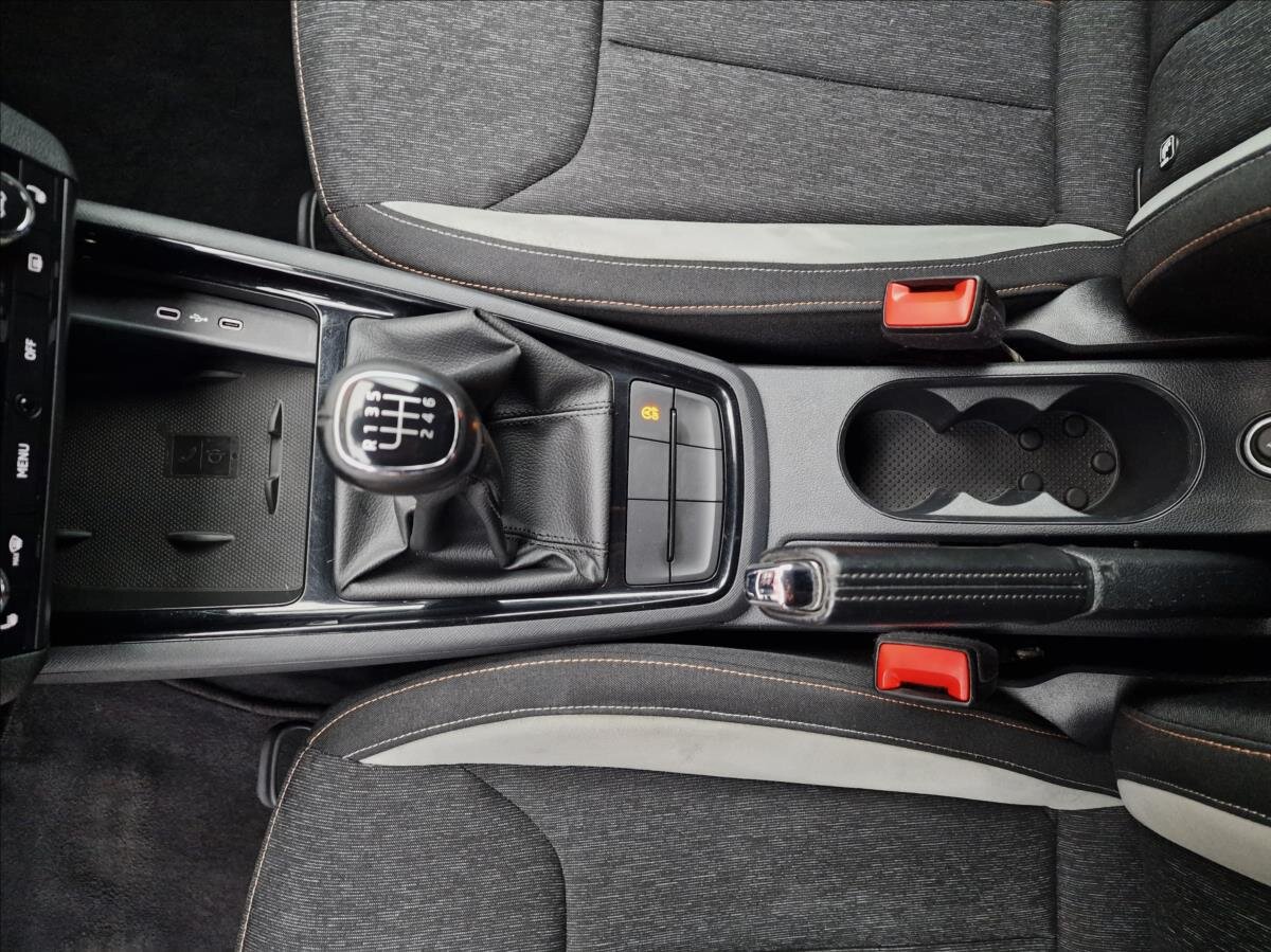 Škoda Scala Hatchback 1,6 l 85 kw