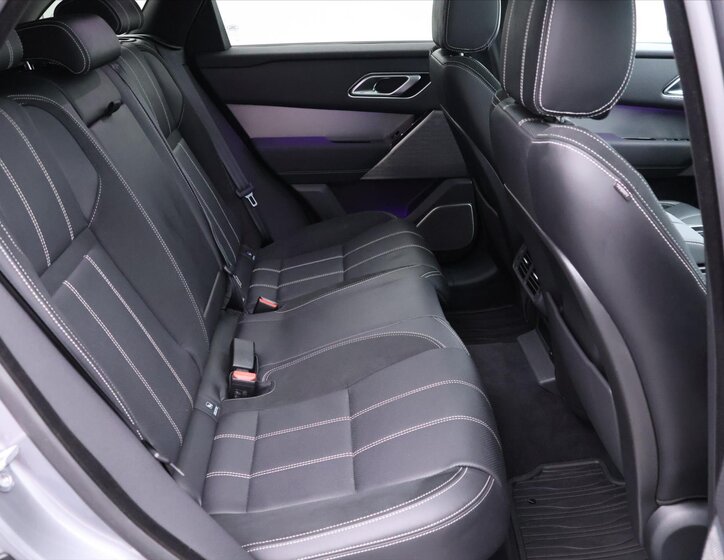Land Rover Range Rover Velar 14