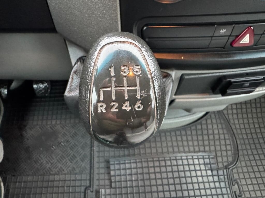 Volkswagen Crafter Valník 2,5 l 80 kw