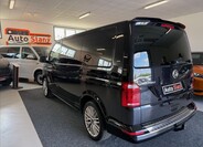 Volkswagen Multivan 5