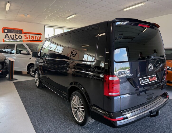Volkswagen Multivan 5