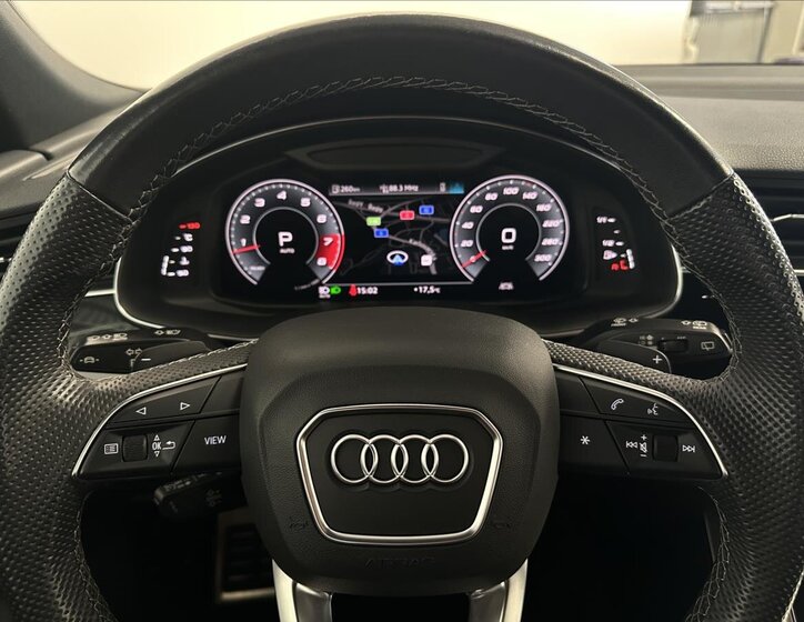 Audi SQ8 SUV 4,0 l 373 kw