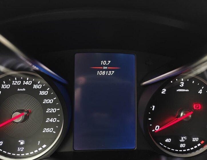 Mercedes-Benz Třídy V 12